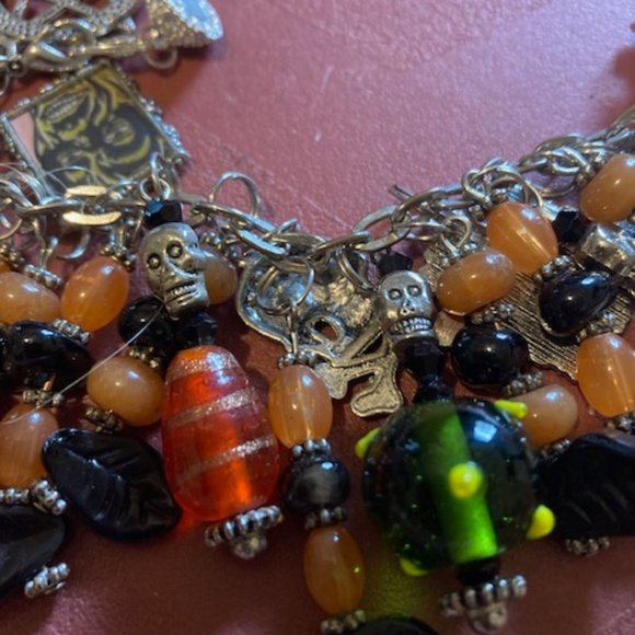 Fashion jewelry Halloween bracelet - Picture 7 of 10
